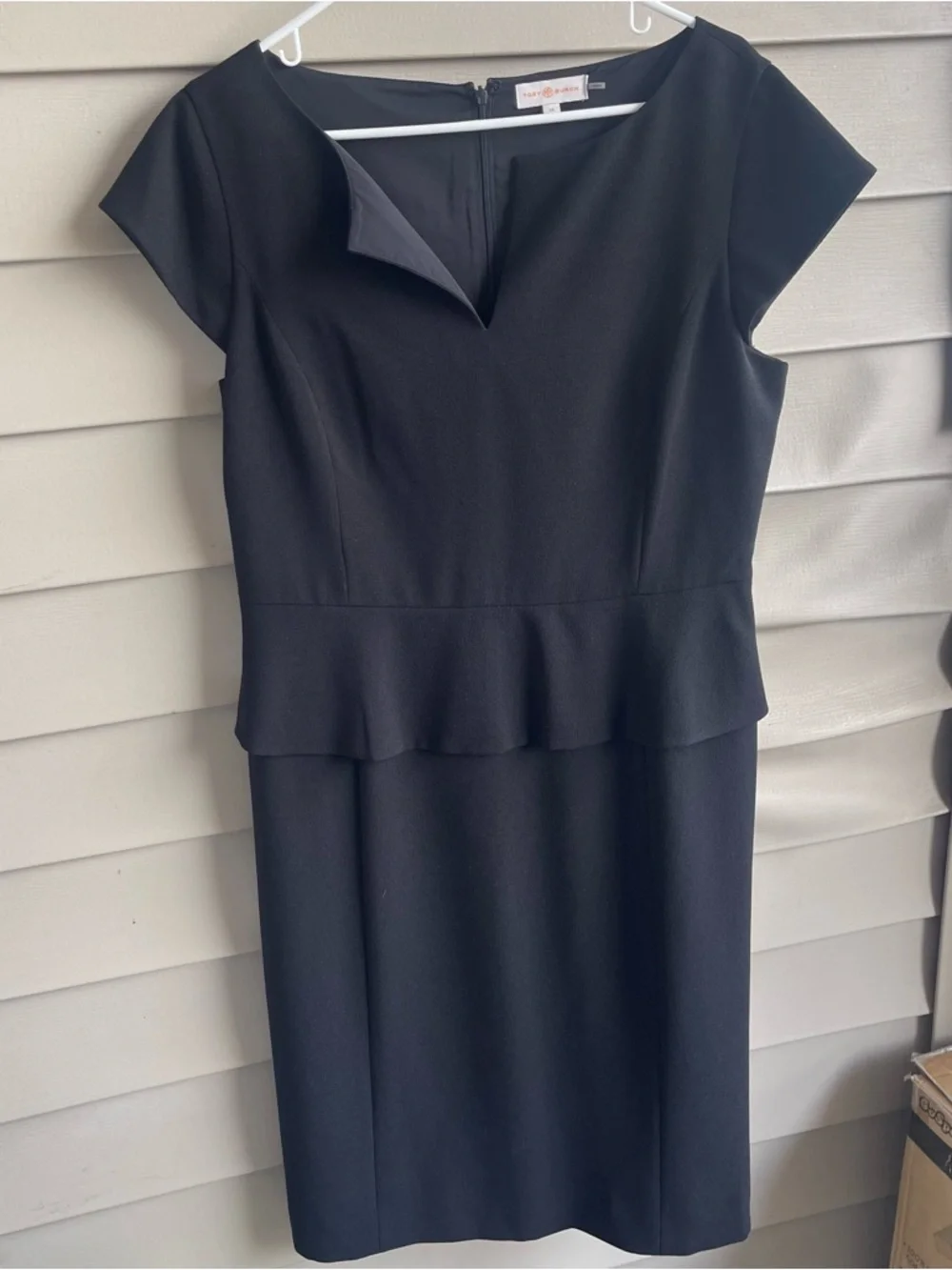 Tory Burch LBD‎ Brooklyn Peplum Sleeveless Plunging V Neck Black Crepe Dress 14